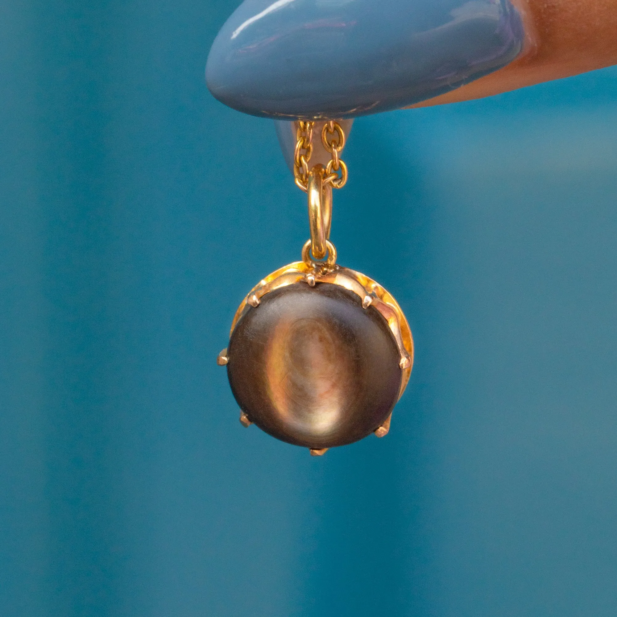 Antique 15ct Gold Mother of Pearl Charm
