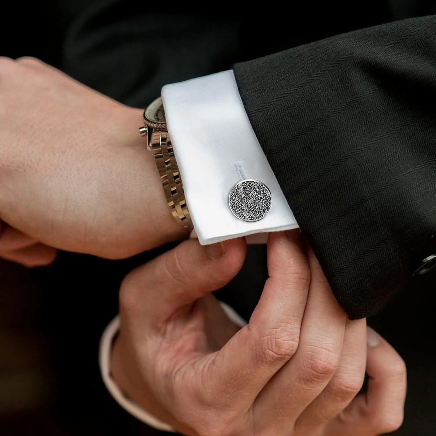 Beige Leopard Print Skyline Shirt Cufflinks for Men Japanese Traditional Chinese Cuff Links Mens Traditional Oriental Cufflinks Chic Cuff Links Executive Groom Father Wedding Gift