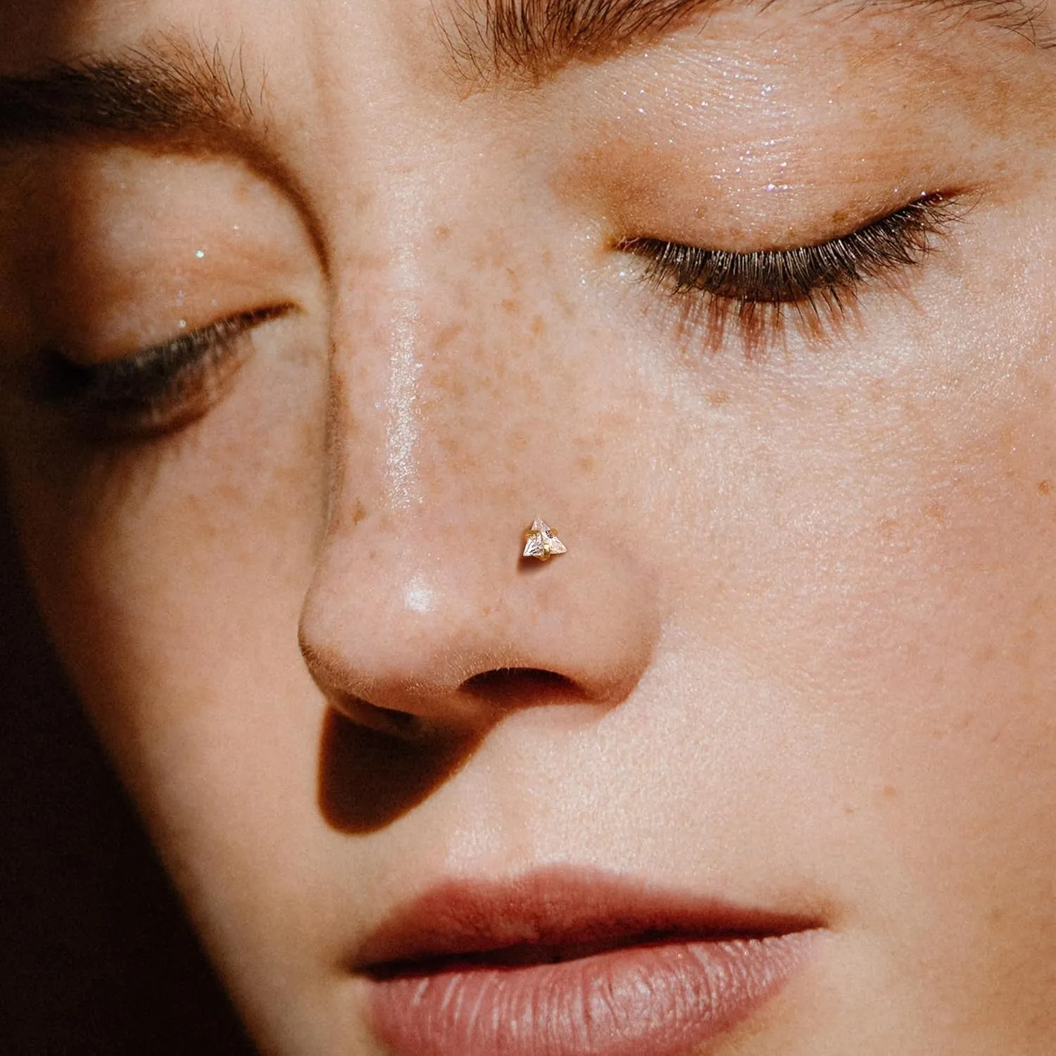 BodyBonita 9Pcs 20G Nose Rings Studs with Big Bling CZ Snowflake Star Top Surgical Steel L-Shaped Nose Studs Triple Linear Gem Ball Round Diamond CZ Nose Piercing Jewelry 7mm