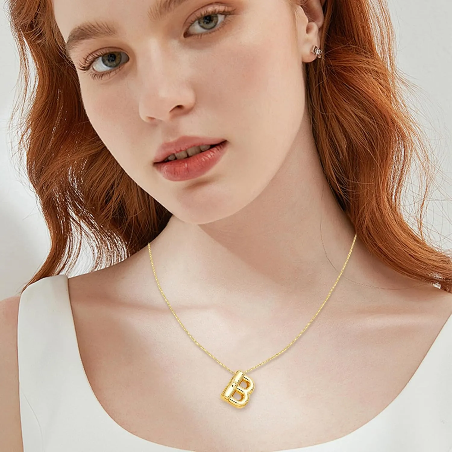 Bubble Letter Necklace Gold for Women, 18k Gold Plated Dainty Bubble Balloon Initial Necklace Puffy Name Initial Alphabet Pendant Charm Necklaces for Teen Girls Gift