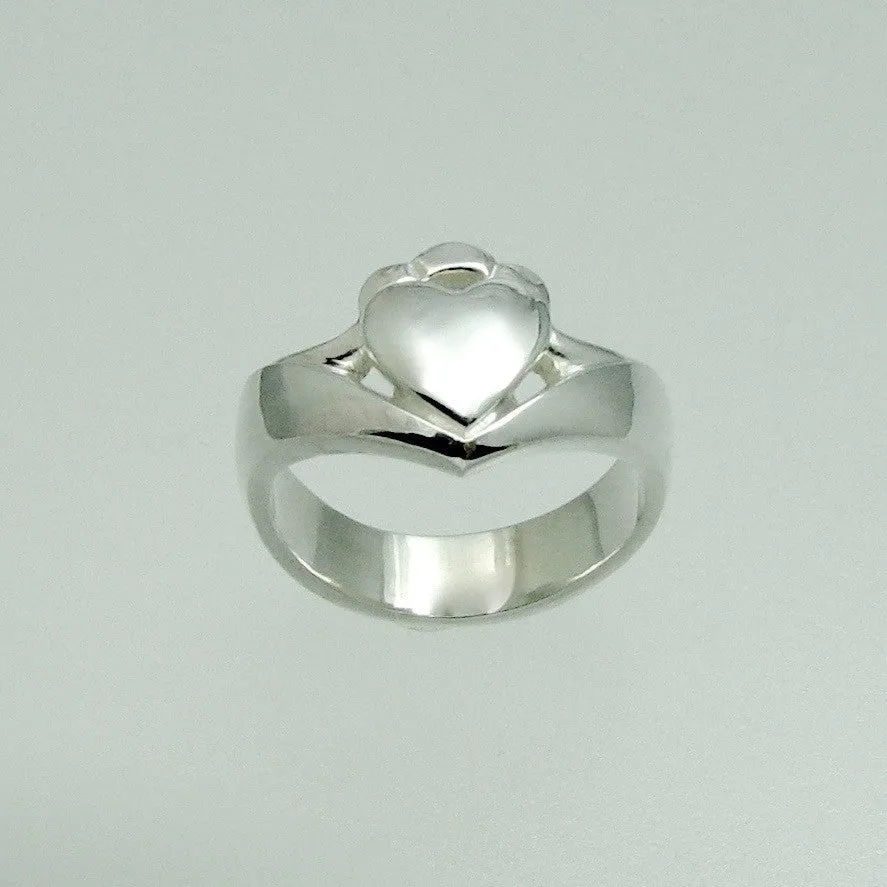 Claddagh Ring - Contemporary