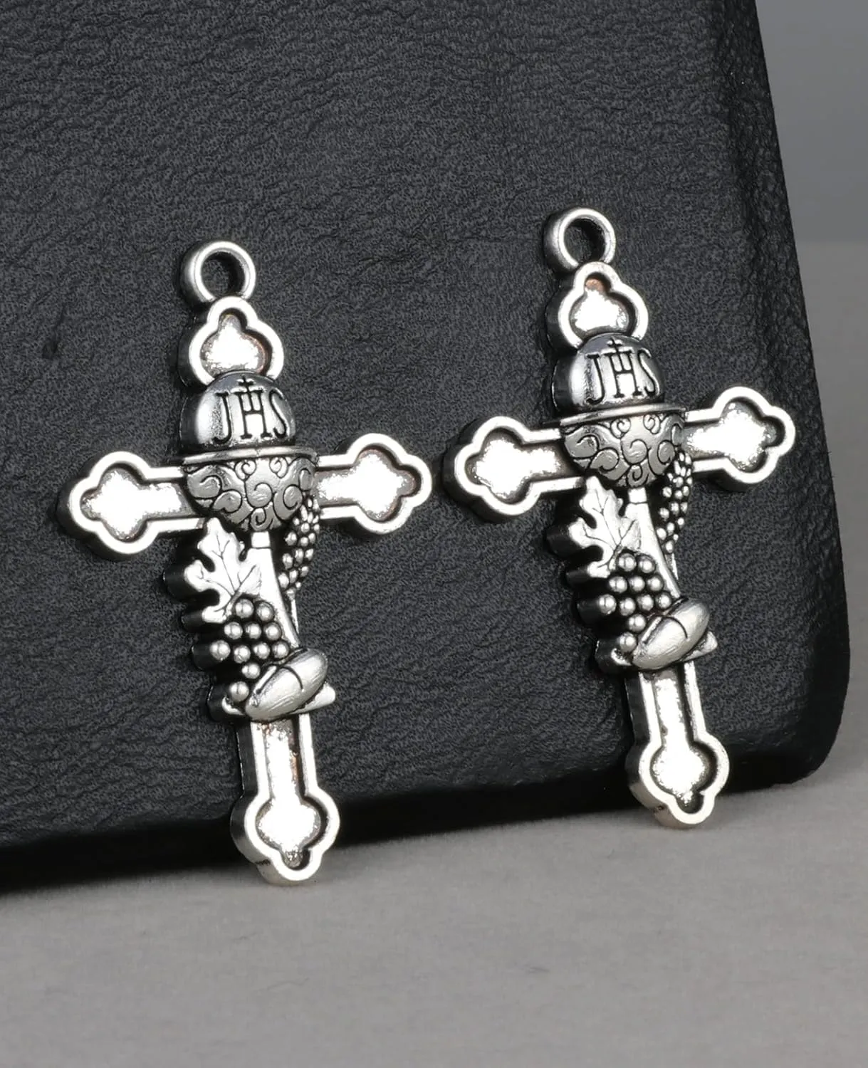 COTTVOTT Eastern Orthodox Cross Pendant/Catholic Jesus Christ INRI Cross Crucifix Pendant/Celtic Cross Pendant Charm for Rosary Necklace DIY Jewelry Making Parts