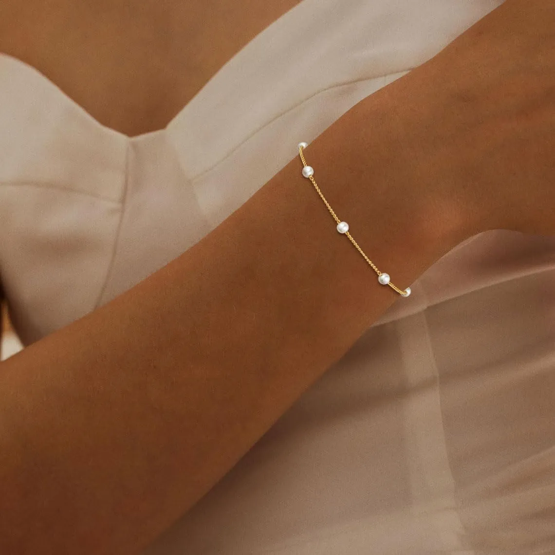 Dainty Pearl Bracelet for Women 14K Gold Plated Satellite Pearls Link Chain Adjustable Bracelets Jewelry Gifts