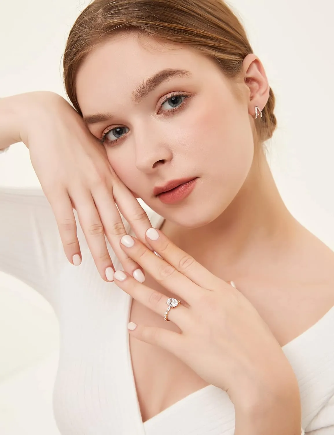 EAMTI 1.5 Carats 925 Sterling Silver Ring Oval Cut Cubic Zirconia Engagement Solitaire Halo Promise Ring for Women Size 3-13