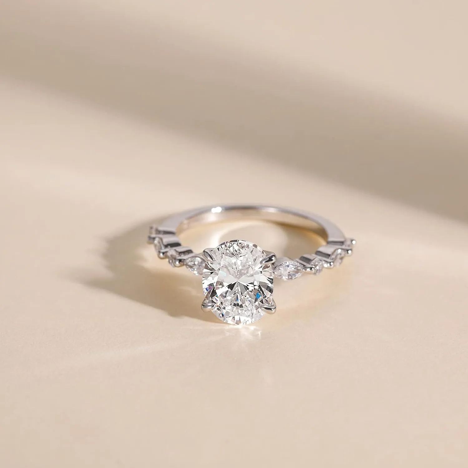 EAMTI 1.5 Carats 925 Sterling Silver Ring Oval Cut Cubic Zirconia Engagement Solitaire Halo Promise Ring for Women Size 3-13