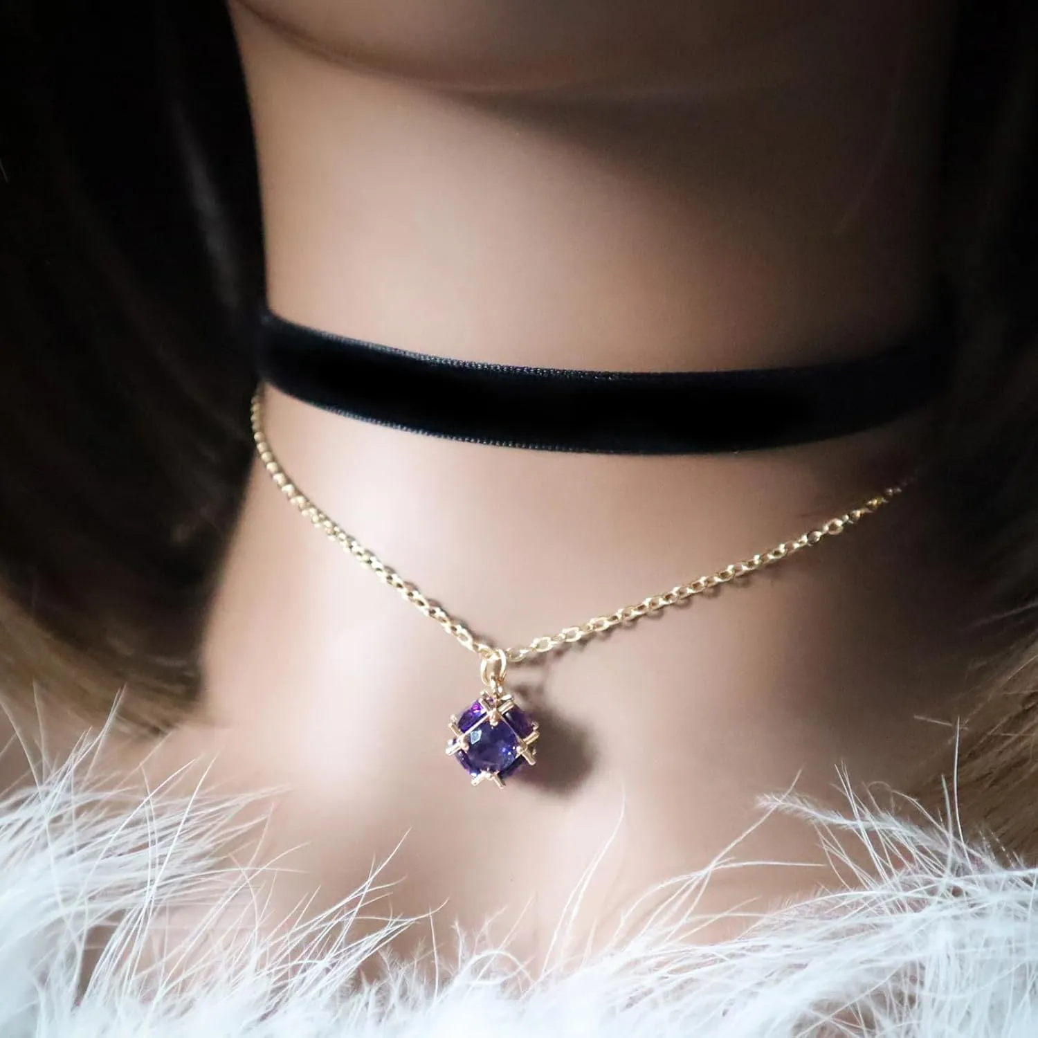 Elegant Black Velvet Choker Necklace with Red Gem Pendant and Gold Chain - Luxurious Fashion Accessory for Women