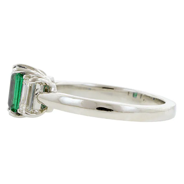 Emerald & Diamond Ring, EM 0.72ct