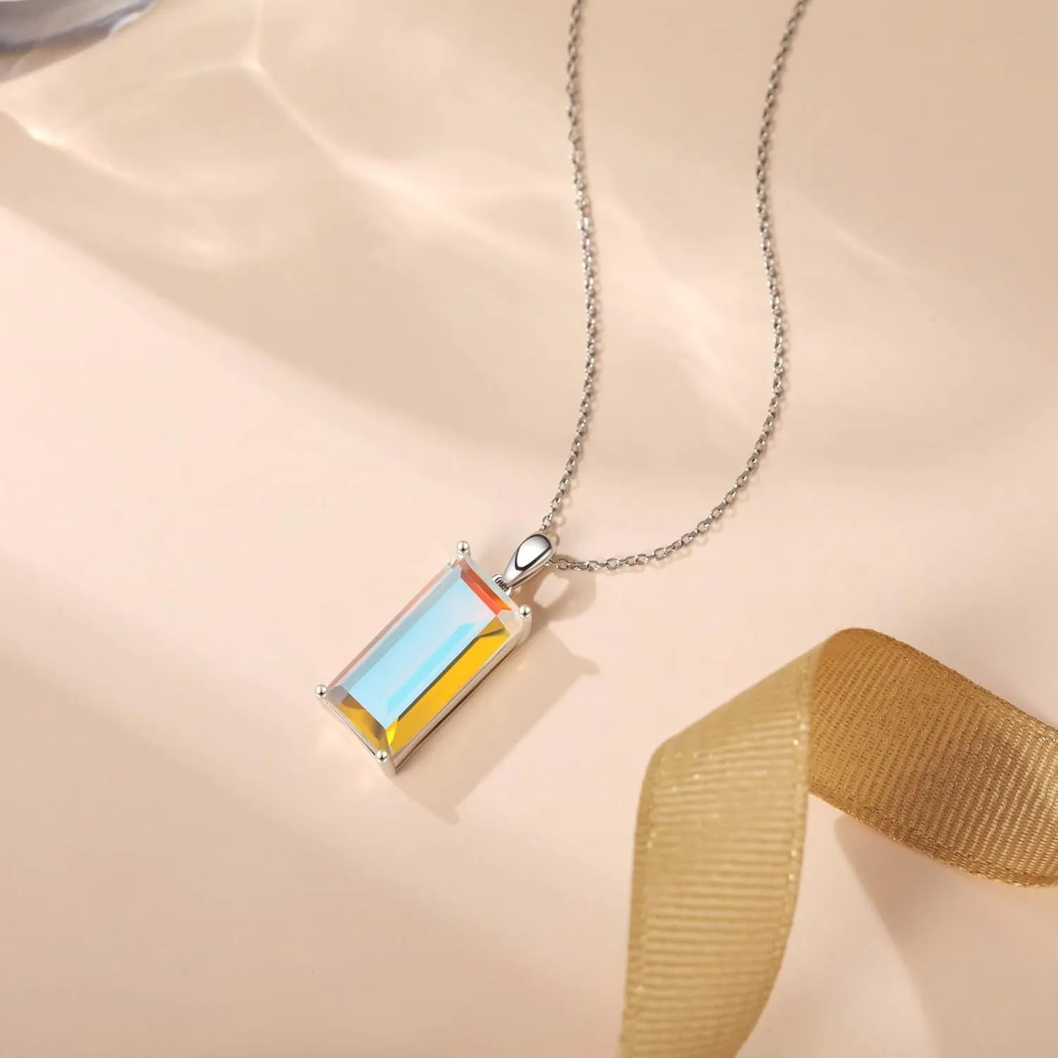EVERLEAD Healing and Romantic Rainbow Moonstone Necklace for Women - Big Authentic Moonstone - Premium Sterling Silver Chain & Diamond Cutting - Light Luxury Gift for Women.