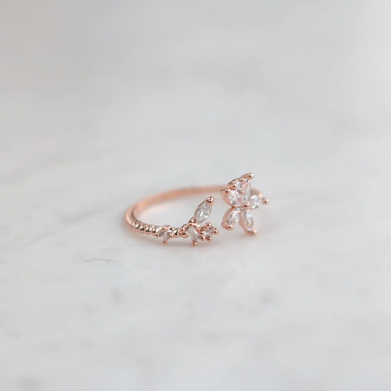 Finx Ring