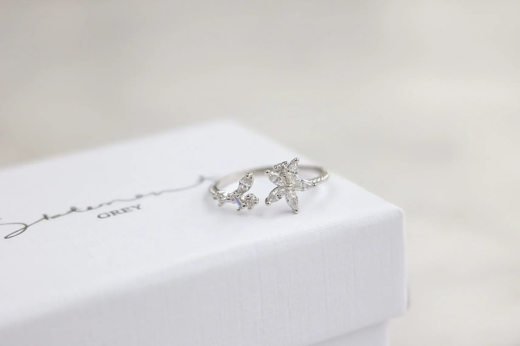 Finx Ring