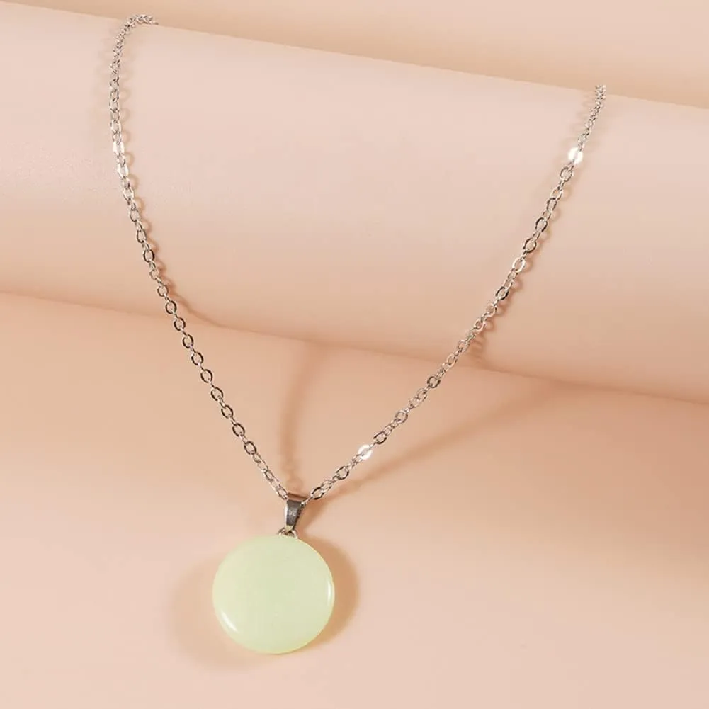 Glow in The Dark Crystal Pendant Necklace, Luminous Hexagonal Moonstone, Fluorescent Stone, Glowing Gemstone Cross Crystal Charms (Circular)
