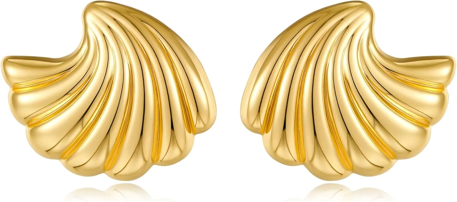 Gold Seashell Studs Earrings for Women Dainty Beach Earrings Summer Fashion Jewelry