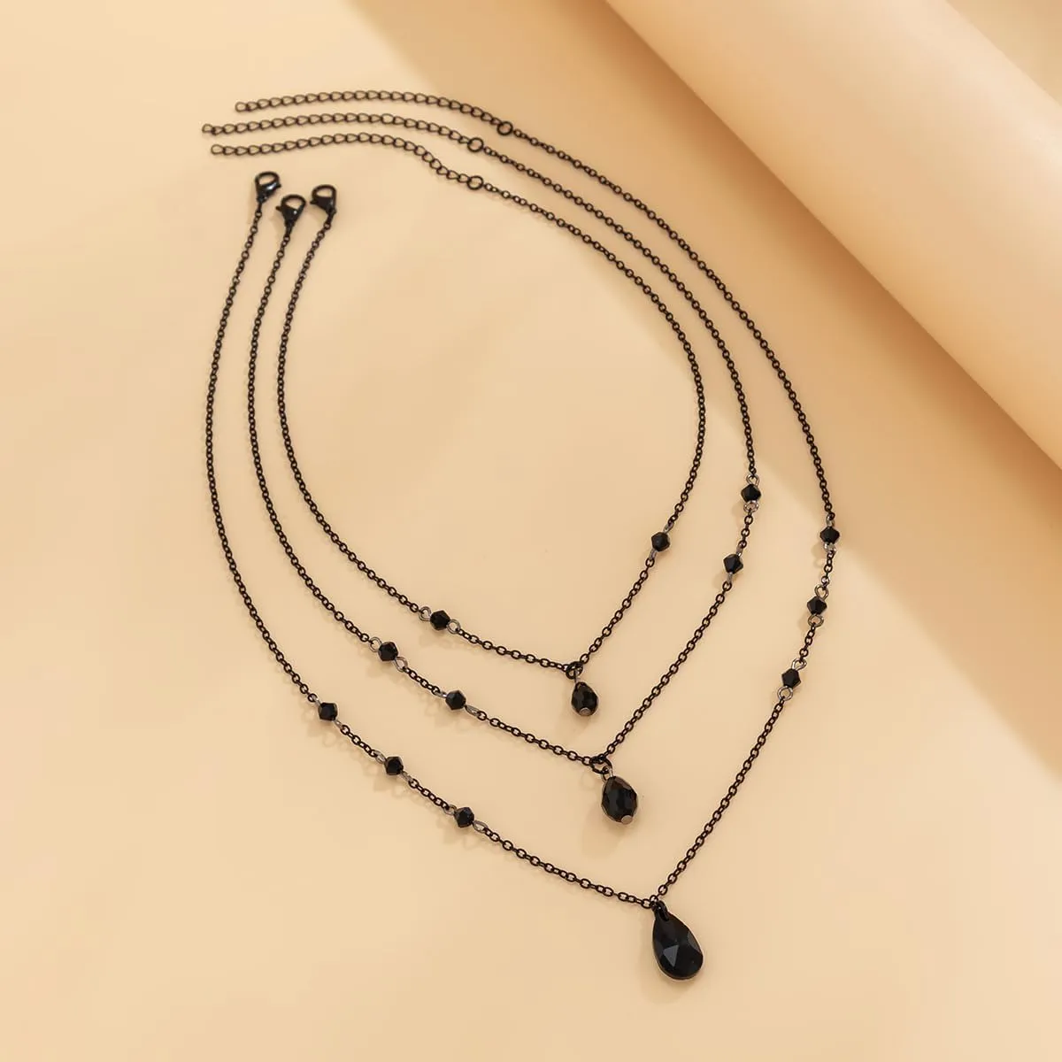 Gothic Y Necklace,Goth Black Red Crystal Bead Teardrop Necklace,Punk Y Necklaces,Halloween Christmas New Year Jewelry for Women