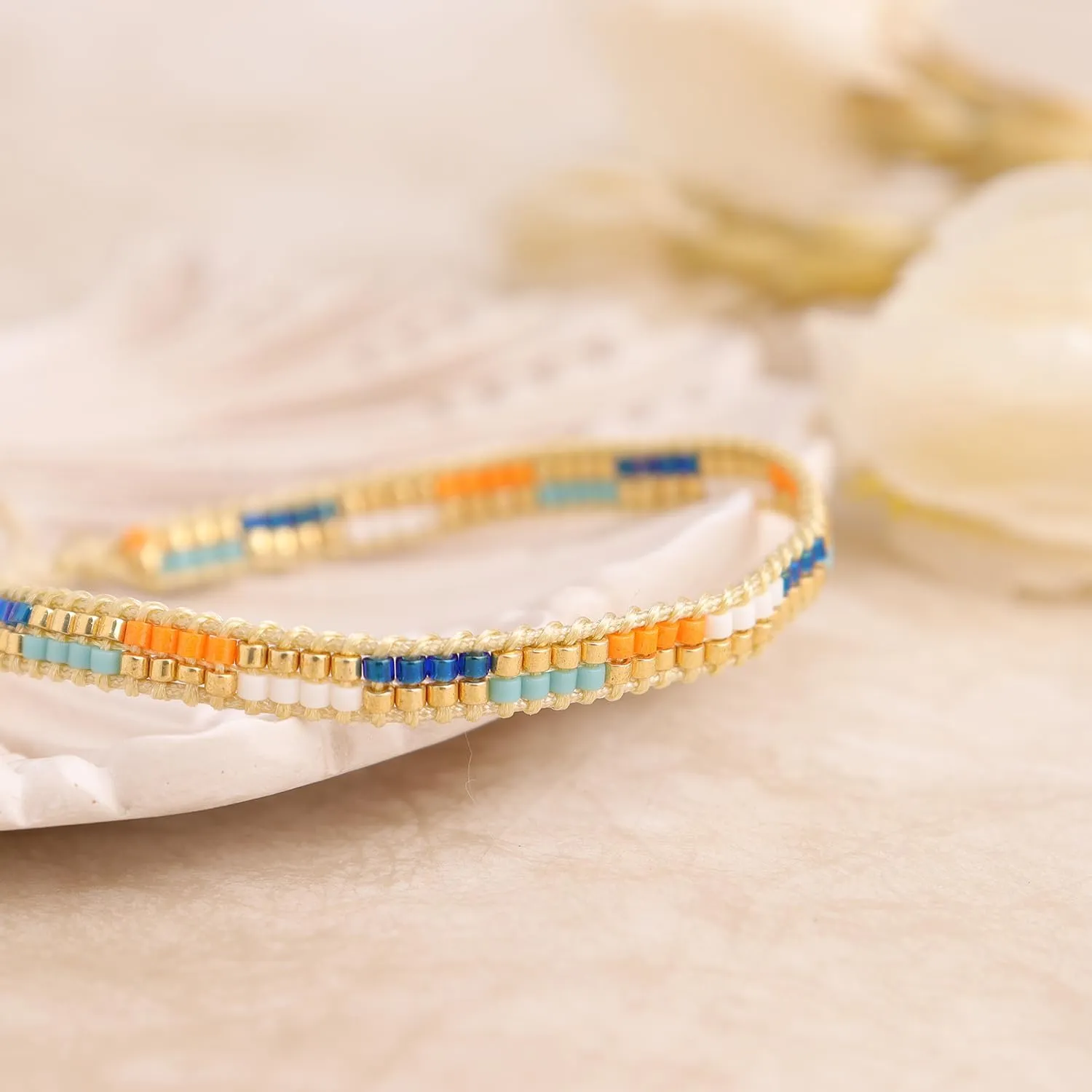Handmade Boho Seed Bead Friendship Strand Bracelets for Women Charm Adjustable Couples String Rope Braided Bohemia Multicolor Beaded Bracelet Fashion Jewelry Gift