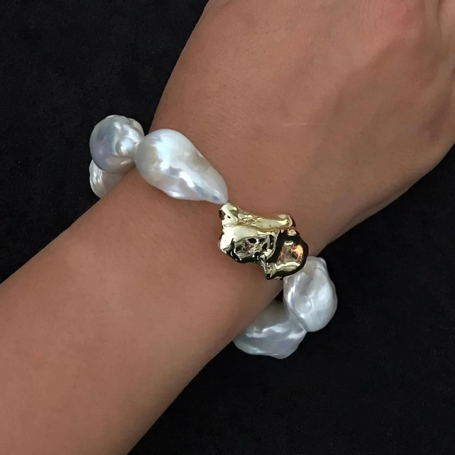 Harry and Henry Baroque Pearl Bracelet for Women Elegant Irregular Pearls Bracelets Adjustable Boho Jewelry Gift for Her Birthday Wedding Jewelry Gifts