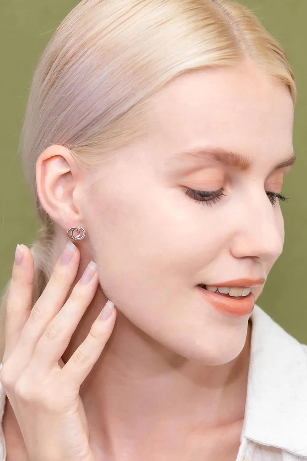 Hoops & Loops 925 Sterling Silver Double Interlocking Circles Dainty Polished Stud Earrings for Women