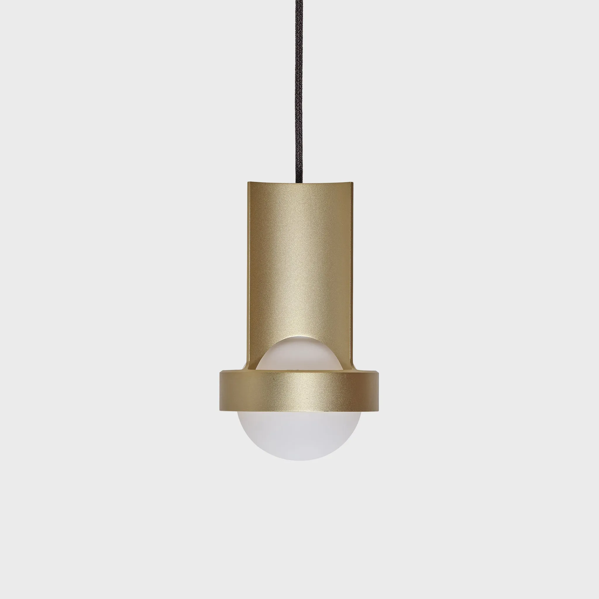 Loop Single Pendant in Gold   Sphere III