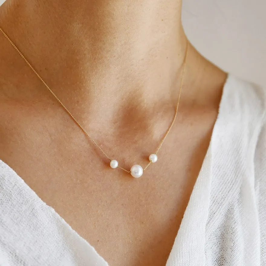 <!--NK999-->grand linear pearl necklace