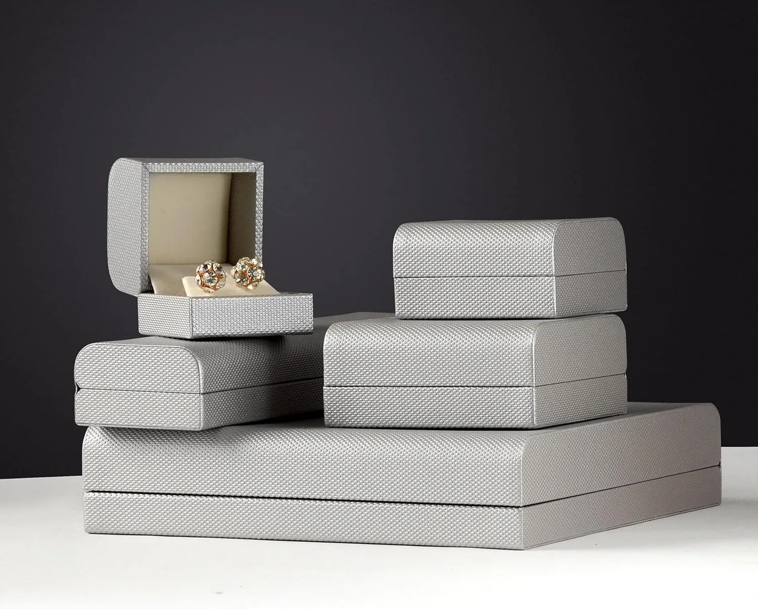 Luxury Weave Textured Large T-Style Earring Gift Box for Women & Girls  Jewelry Box Ideal for Hoops, Hanging Earrings  Earring Case with Soft Suede Interior and Matching Outer Box