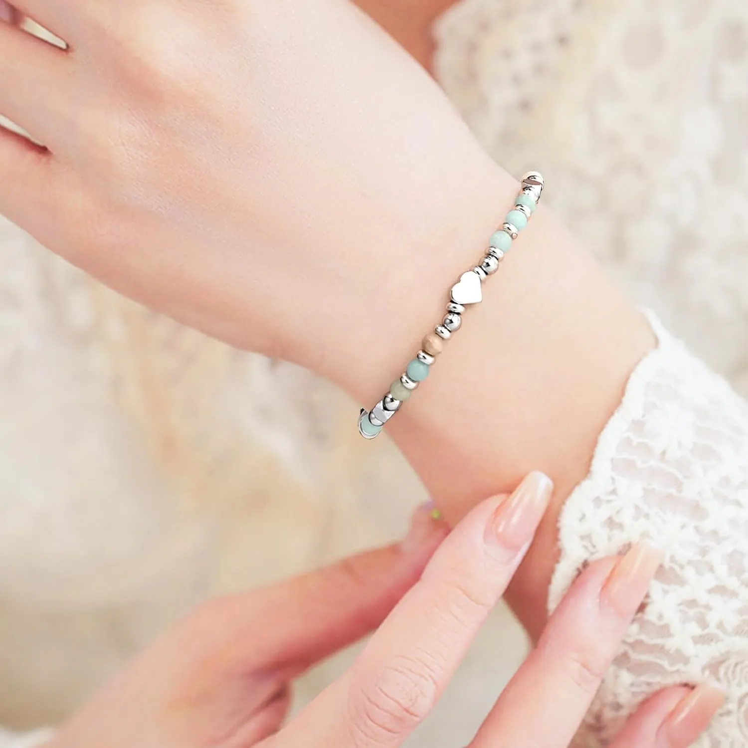 NatuBeau Gifts for Teen Girls, Moonstone Beaded Bracelets with Gift Card, Inspirational Christmas Birthday Graduation Galentines Day Gifts for Daughter Granddaughter Niece Sister Bestie
