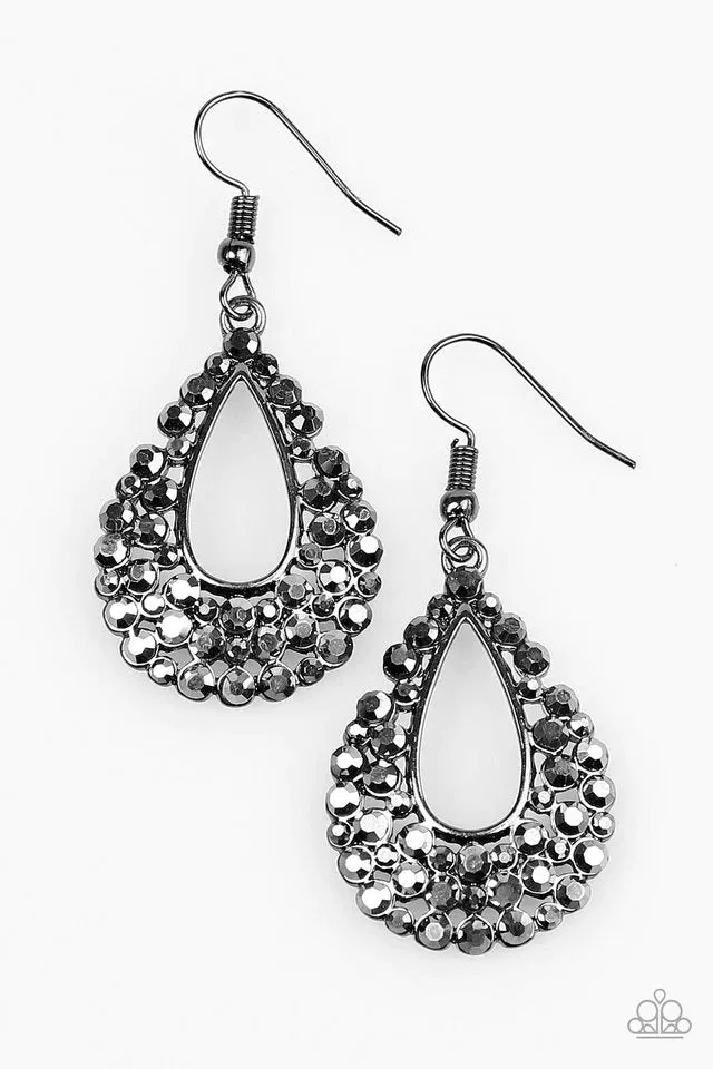 Paparazzi Earring ~ GLAM About Town - Black