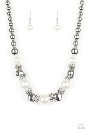 Paparazzi Necklace ~ Hollywood HAUTE Spot - White