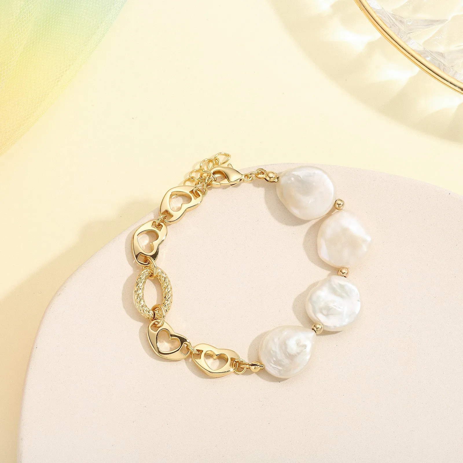 Pearl Hollow Chain Bracelet