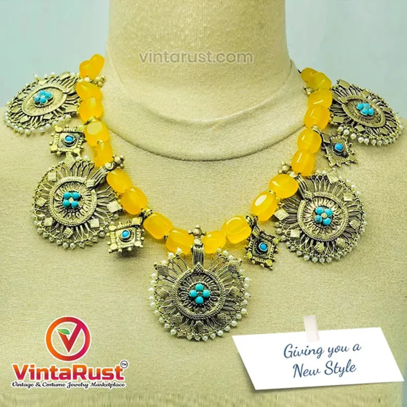 Pearls Stones Vintage Necklace