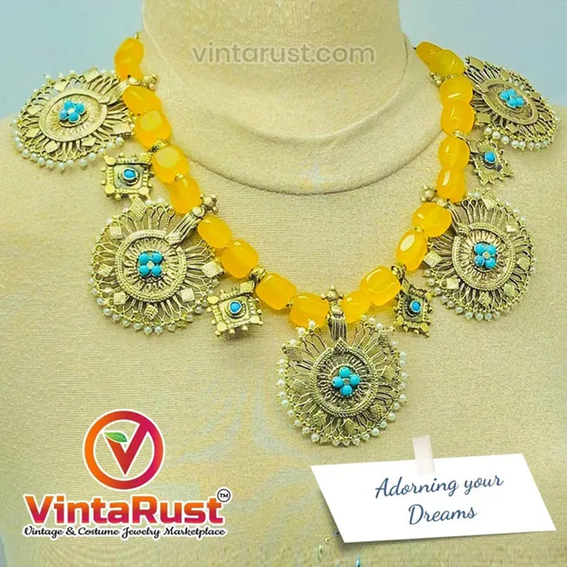 Pearls Stones Vintage Necklace
