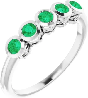 Platinum Emerald Accented Fashion Ring Fine Jewelry For Women Gifts For Her, Size 7