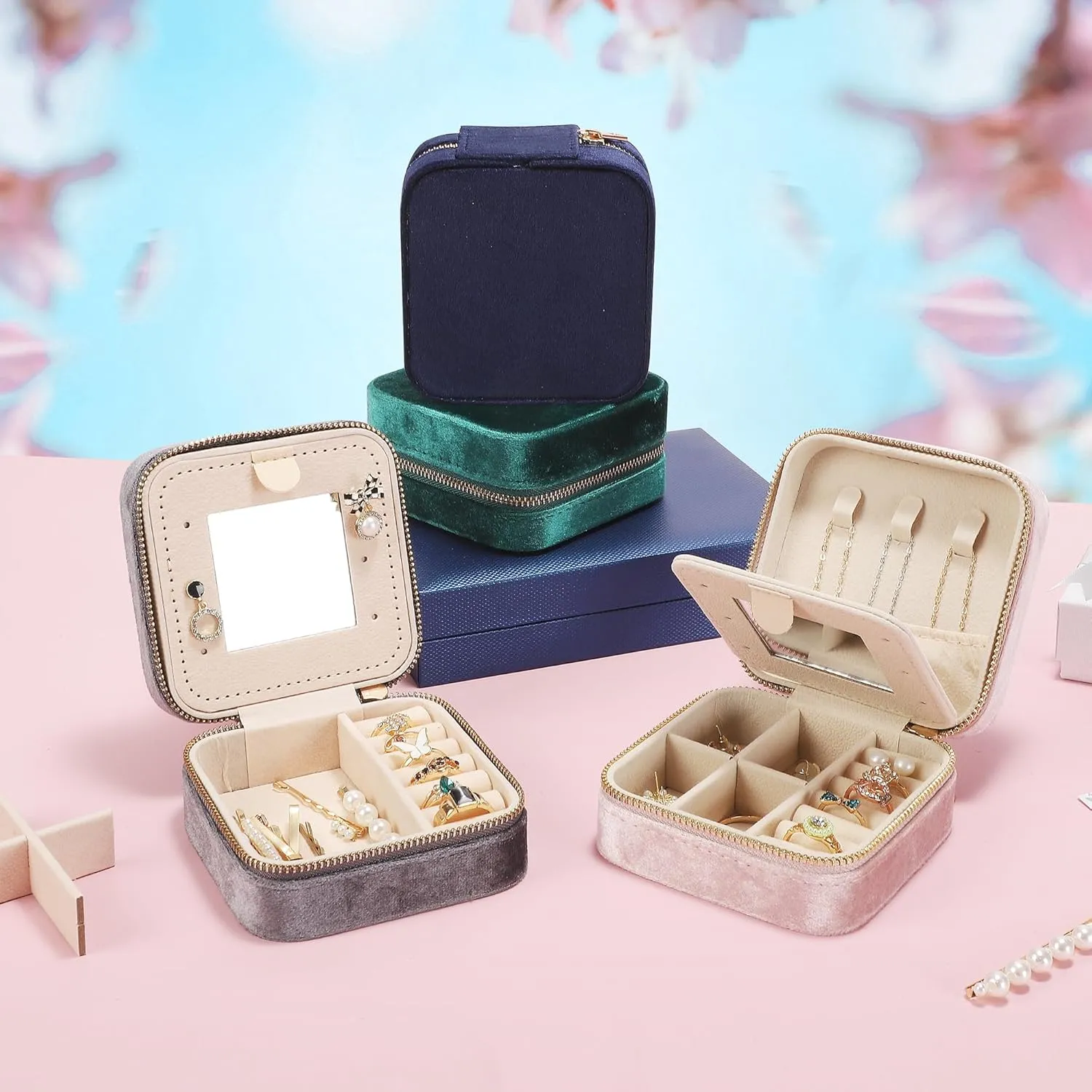 Plush Velvet Travel Jewelry Box for Women & Girls - Small Portable Organizer, Storage Case for Rings, Earrings, Necklaces & Bracelets  Ideal Gift for Travel & Occasions (Green)