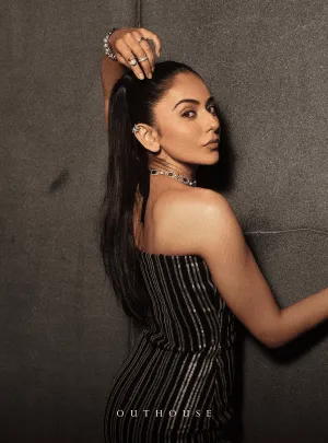 Rakul Preet Singh Wearing The Lynx Midi Rings