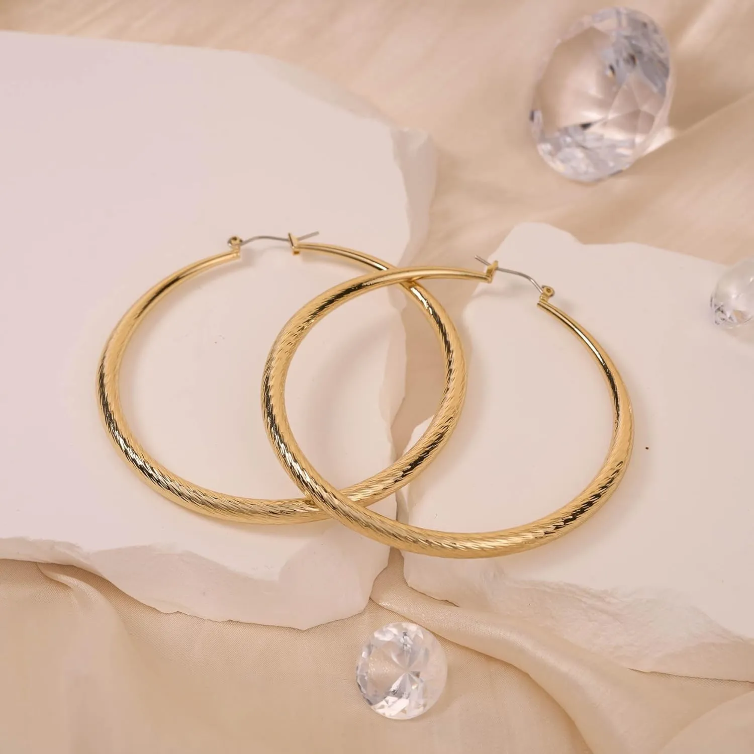 RED By Kiss Glam Hollow Hoop DC Earrings, Fashion & Stylish Jewelry, Secure Hypoallergenic Pincatch, Lightweight Daily Essential Accessory, Lead & Nickel Free