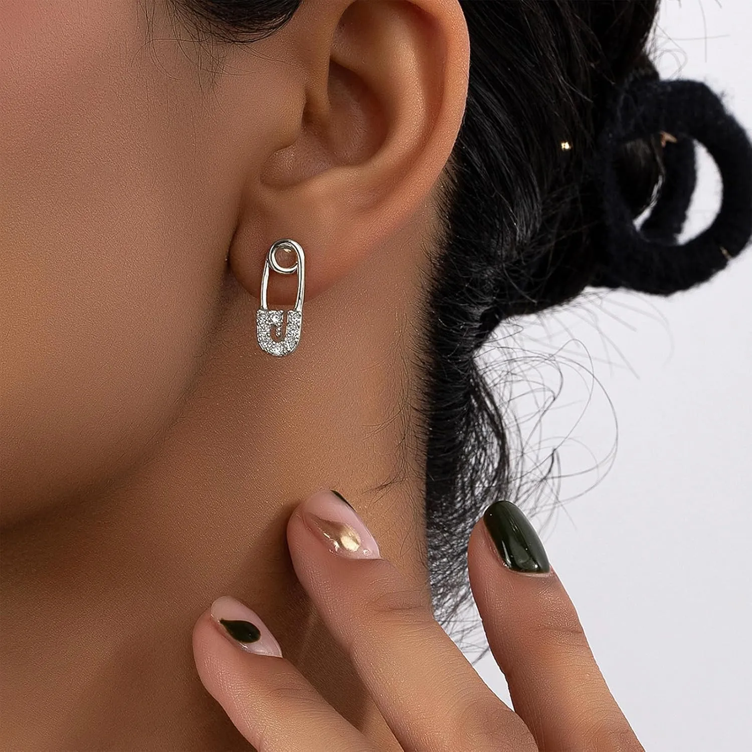 Safety Pin Earrings for Women Hypoallergenic Flatback Stud Earrings Trendy Rhinestone Safety Pin Stud Earrings Paper Clip Earrings Jewelry Gift