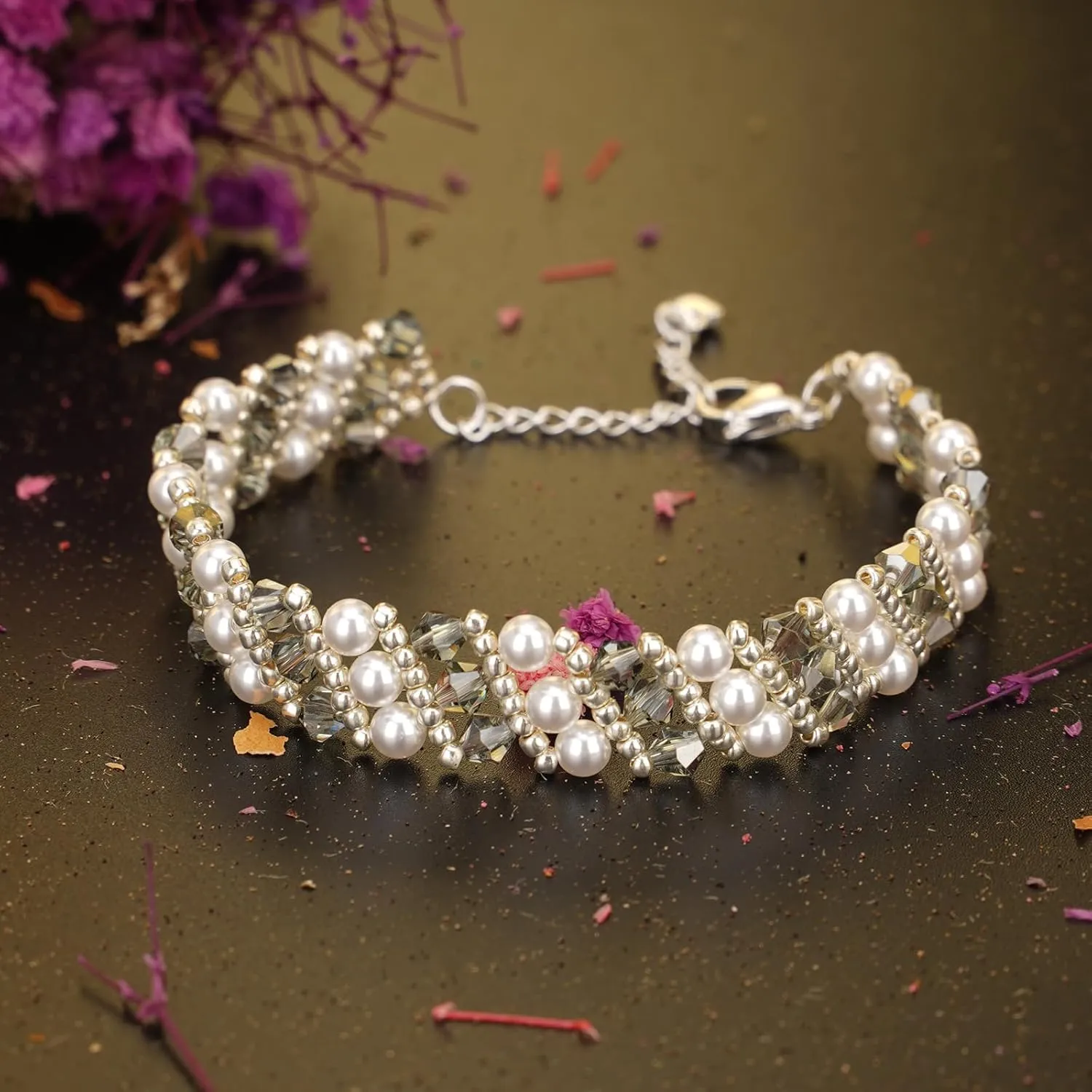 Swarovski crystal elements, high quality women's pearl bracelet handmade, with extension chain, brings good luck, suitable for all occasions, elegant fashion high-end accessories(white)