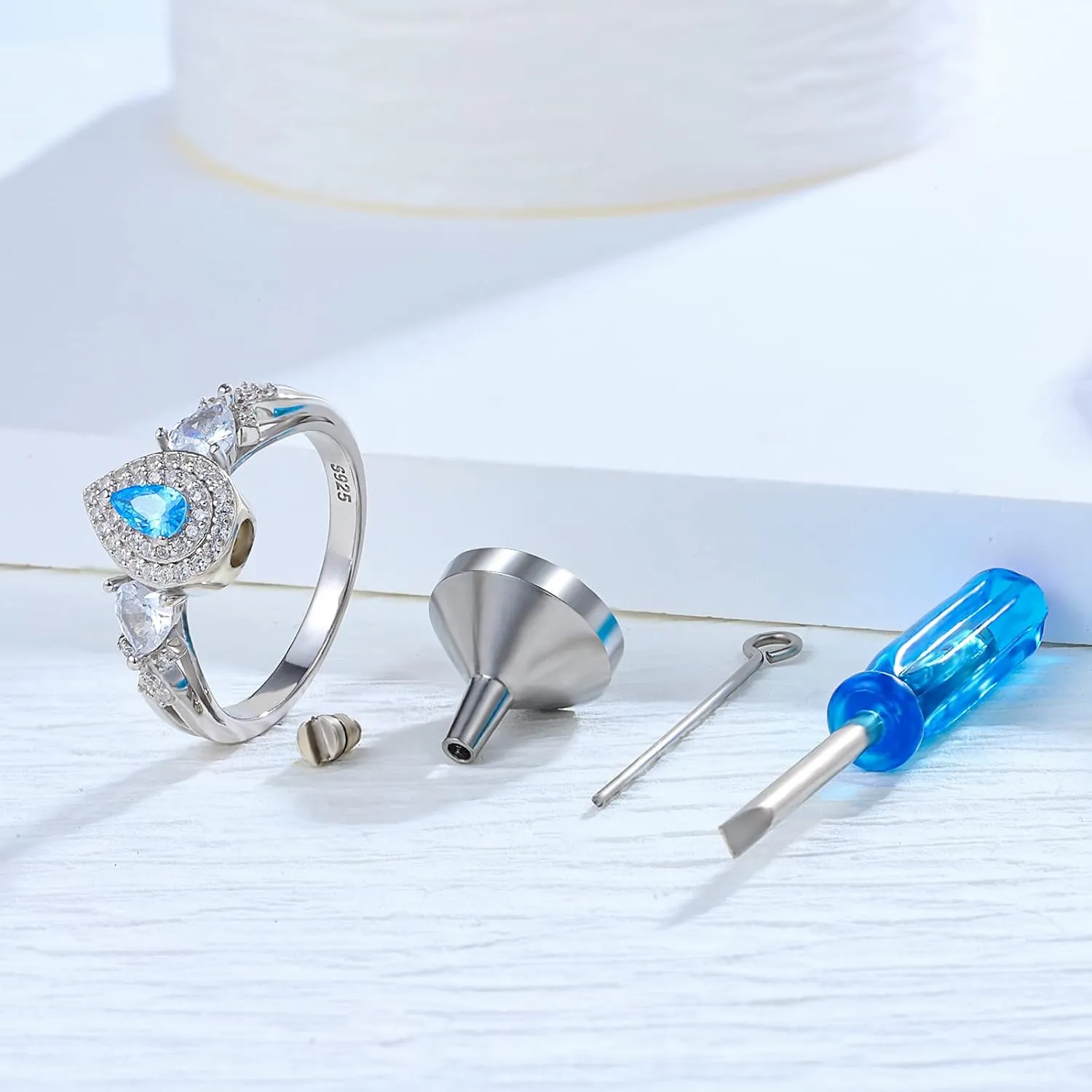 Teardrop Urn Rings for Ashes for Women - 925 Sterling Silver cremation jewelry Keepsake Hold Loved Ones Ashes,Memorial Wedding Ring for Girls (7)