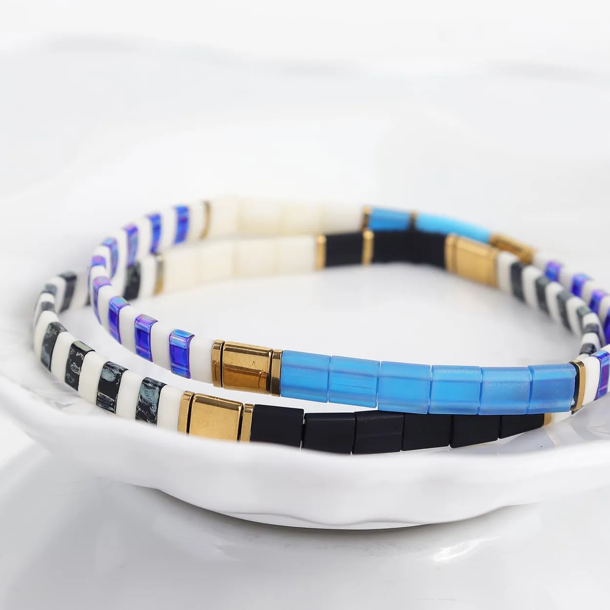 Tila Beaded Stretch Strand Bracelets for Women, Cute Boho Stackable Handmade Colorful Mixed Flat Square Beads Elastic Beach Surfer Bracelet Trendy Jewelry Friend Gift
