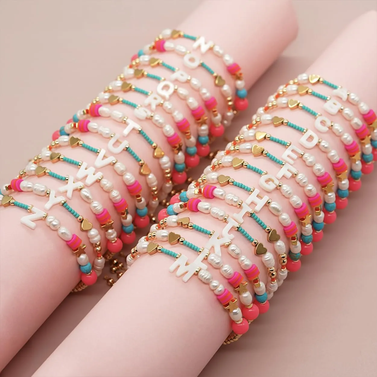 Valentines Day Initial Pearl Beaded Adjustable Bracelets for Women, Cute Handmade Gold Clay Beads Friendship Heart Letter Name Bracelet Holiday Beach Jewelry Friend Gift