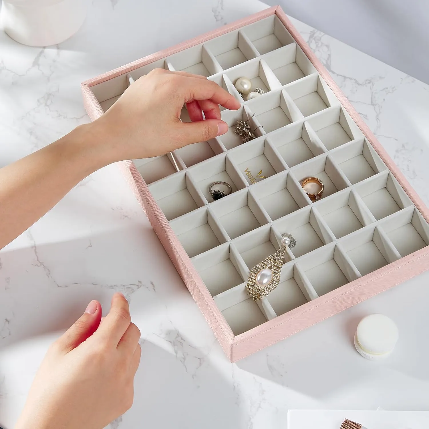VEE&CO. Jewelry Holder Organizer Tray, 35 Grid with Lid, Pink, Sturdy Wooden Frame Earring Organizer, Extra Large Space for Studs, Rings, Necklaces, Gift