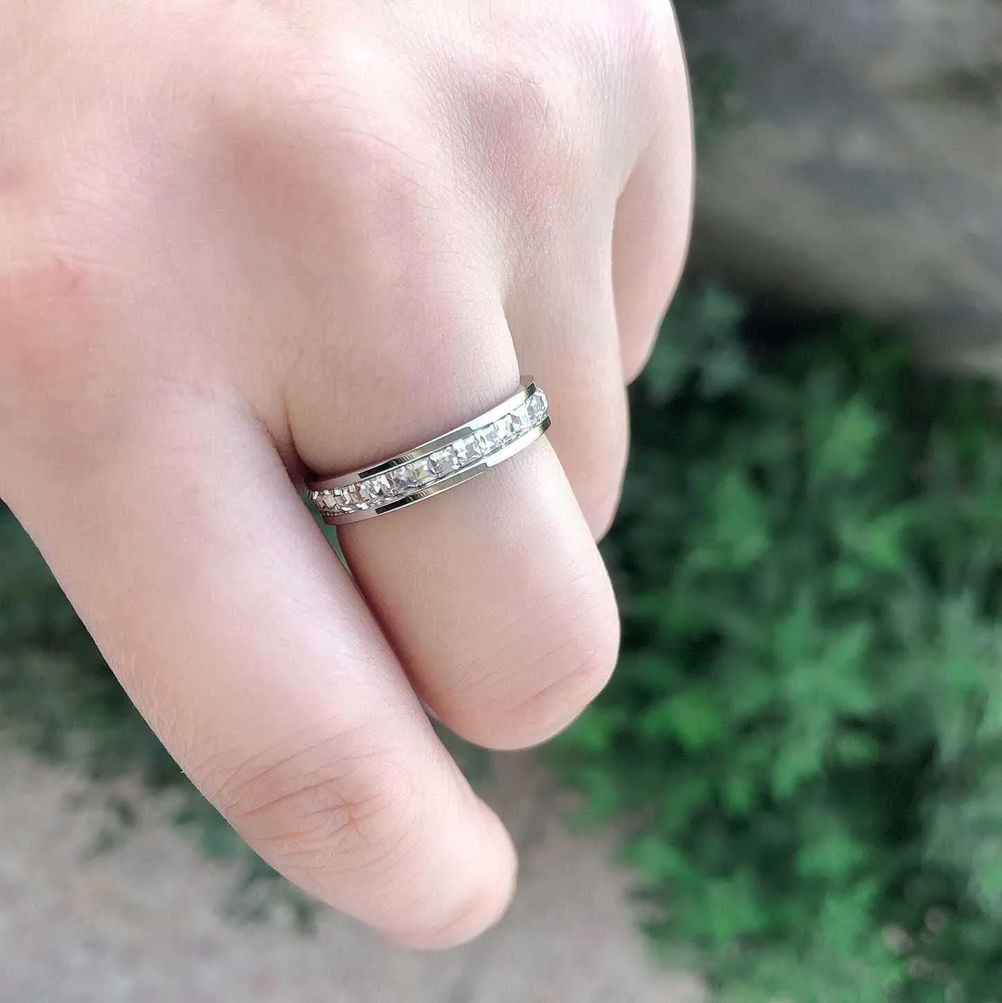 VOLUKA Eternity Band Rings for Women Men Platinum Plated Spinner Bands Couple Rings Size 5-10