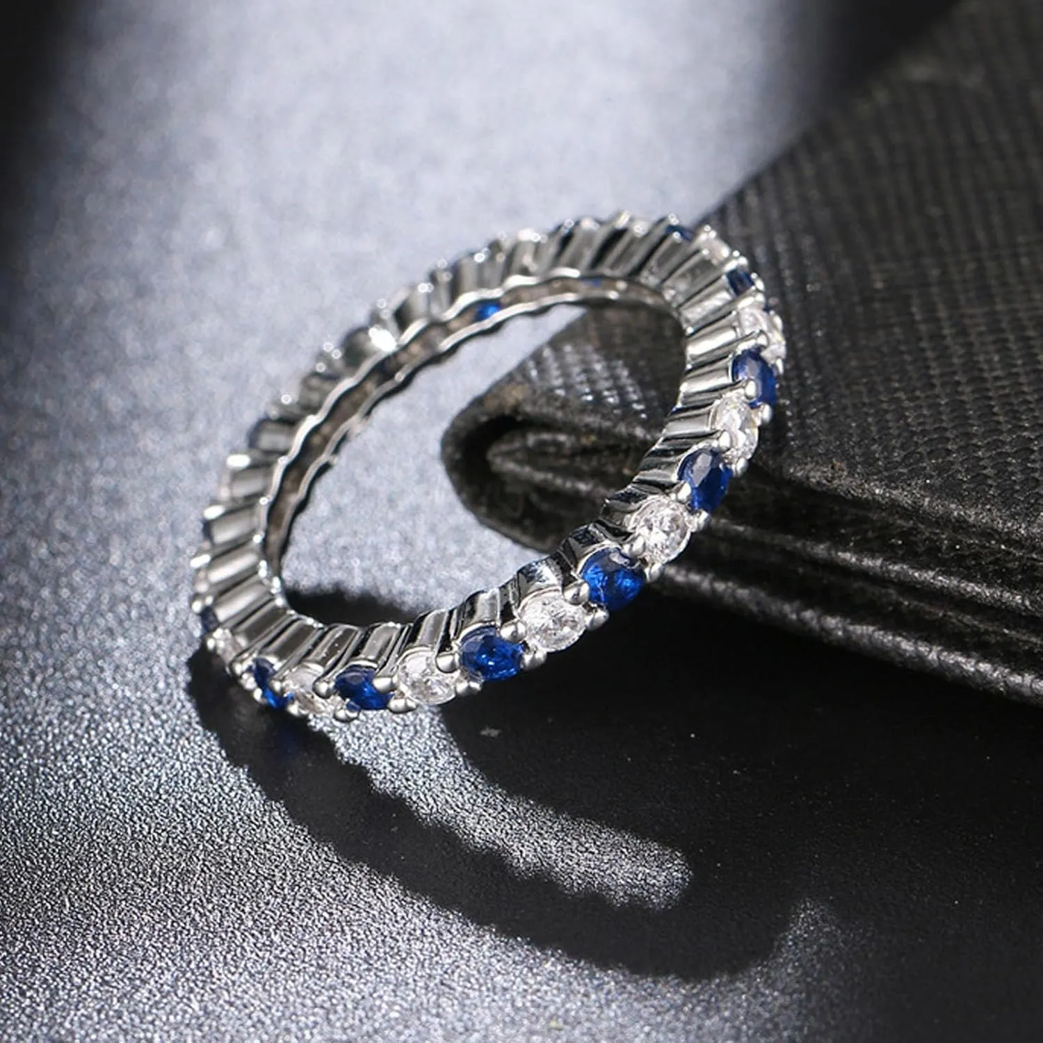 Women Ring Shiny Luxurious Princess Cut Geometric All-match Decoration Gift Ladies Cubic Zirconia Finger Ring Fashion Jewelry for Daily Wear Ring Freshing Style Ladies Couple Love Rings Women Platinu