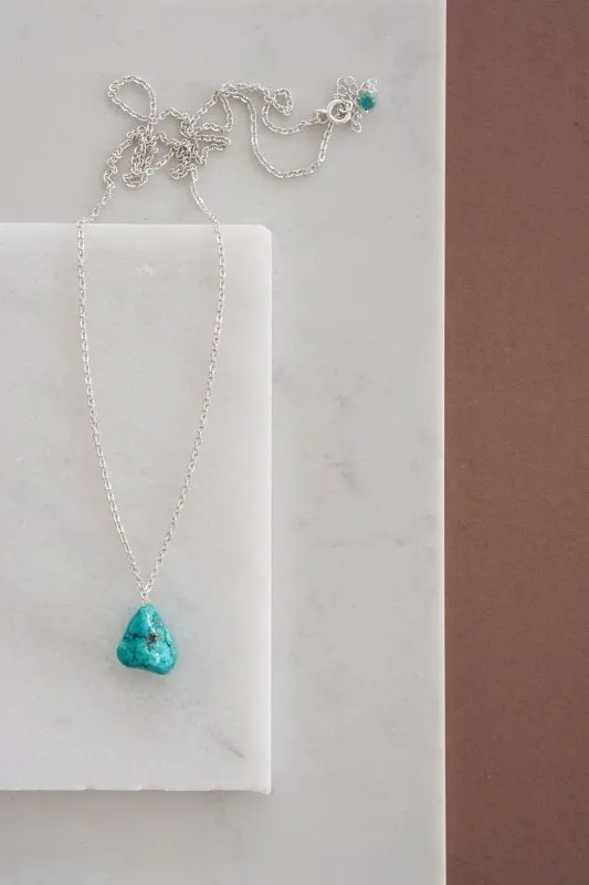 Xander Kostroma - Men's Raw Turquoise Pendant Necklace - Ideal for Daily Wear - Enhances Protection and Inner Peace - Handcrafted Unique Jewelry - 68cm Length - Perfect Gift for Tranquility and Style